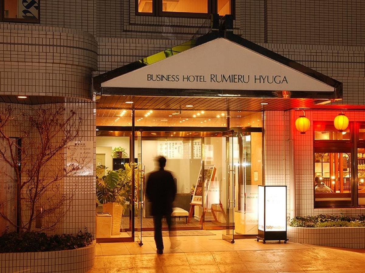 Hotel Rumieru Hyuga Exteriör bild